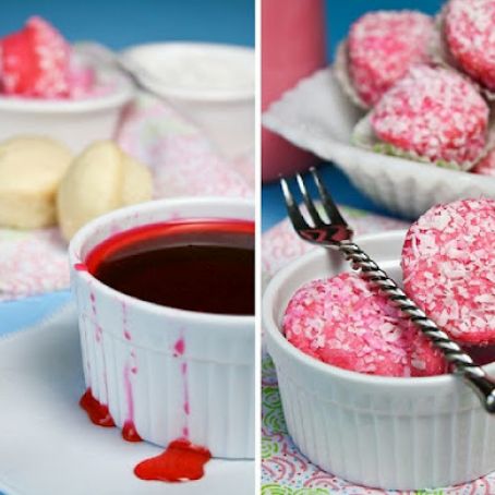 Pink Snowball Cakettes