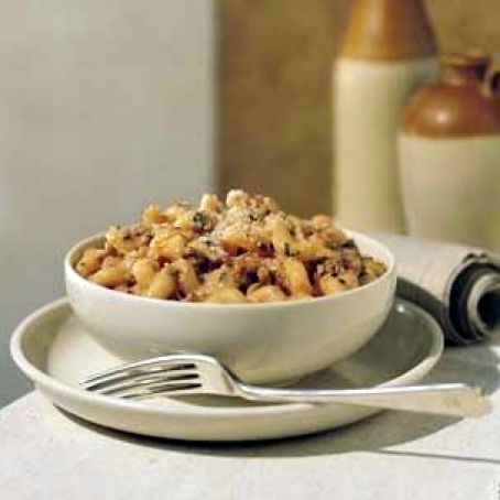 Cavatappi with Sausage and Tomato