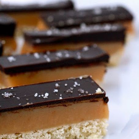 Salted Caramel Chocolate Shortbread Bars
