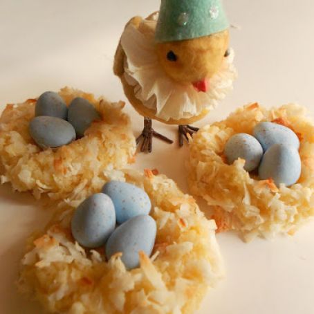 macaroon cookie bird nests