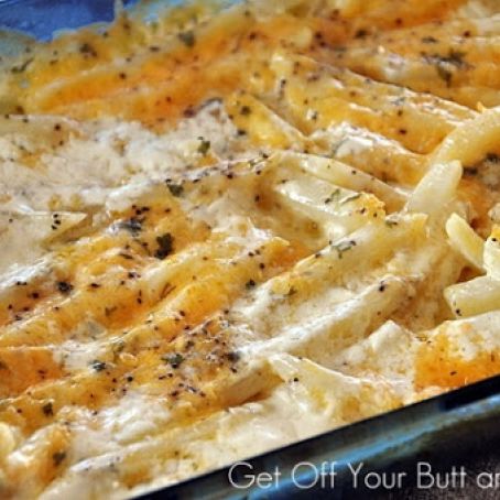 CREAMY CHEESY POTATOES