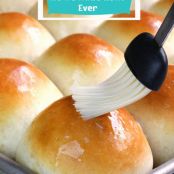 BEST HOMEMADE DINNER ROLLS