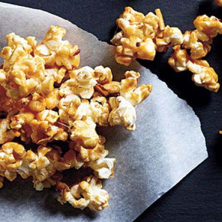 Peanut butter caramel corn