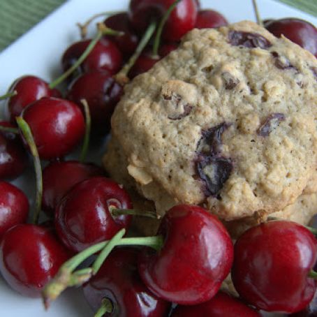 Dark Chocolate Cherry Oatmeal Cookies