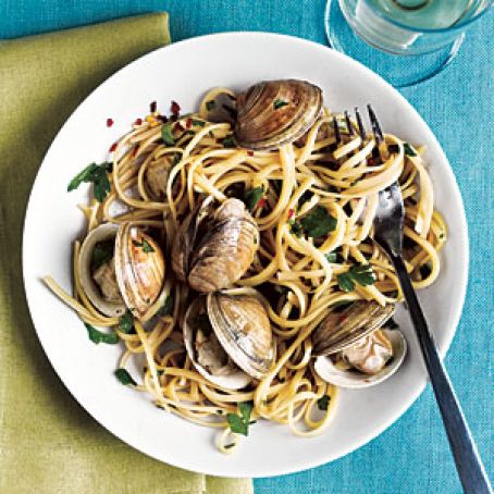 Spiced Up Linguine with Clams