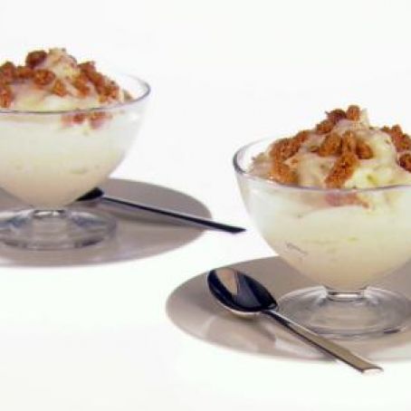 Lemon Meringue with Amaretti Cookie Topping