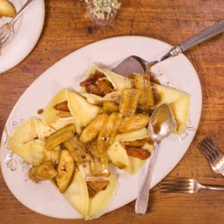 Bananas Foster Crêpes