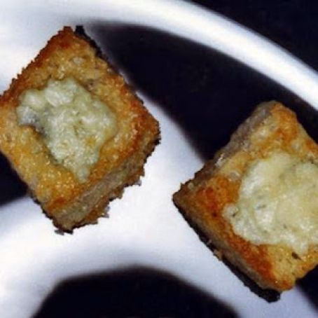 CROUTON DICE w/BLUE CHEESE