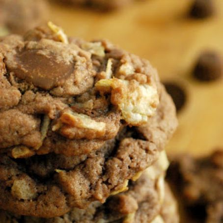 Reese’s Chocolate Potato Chip Cookies