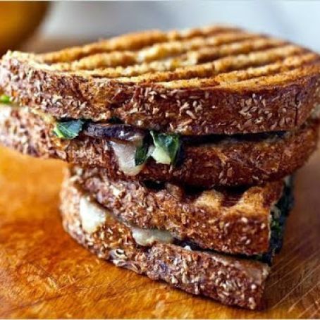 GREENS & MUSHROOM PANINI
