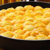 Cheesy Jalapeño Popper Monkey Bread