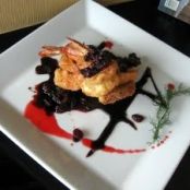 ROBALO EN CHOCOLATE CON CAMARONES AL AJILLO