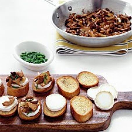 Mushroom Crostini