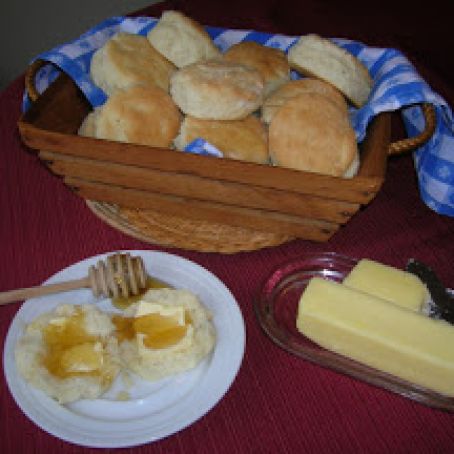 Southern Lady's Buttermilk Biscuits