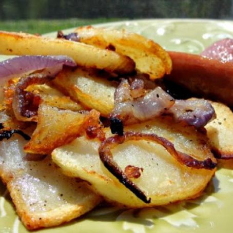 Ma B's bratkartoffeln (German home fried potatoes)