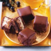 CHOCOLATE CARAMEL CHEESECAKE BITES