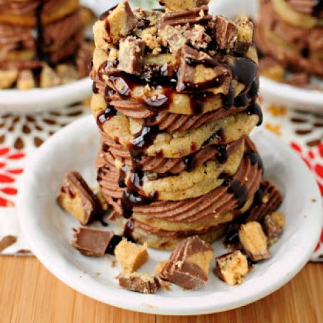 Reese’s Overload Cookie Layer Cakes