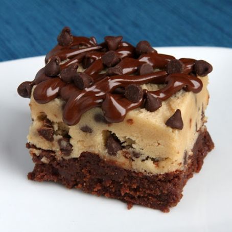 CHOCOLATE CHIP COOKIE DOUGH BROWNIES
