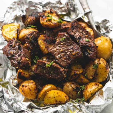 Garlic Steak and Potato Foil Packs