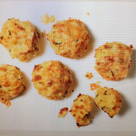 Loan's Cheesy Corn Puffs