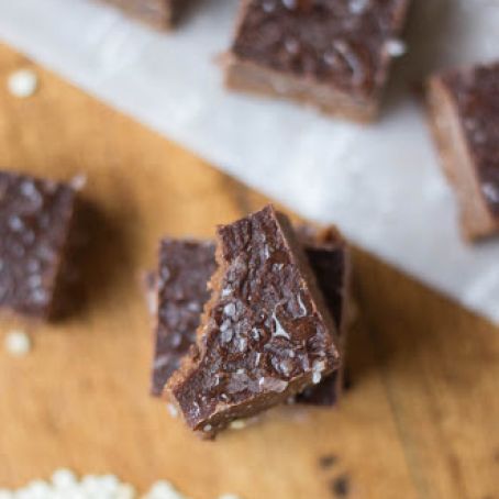 fudge - 5-Ingredient Vegan Quinoa Fudge