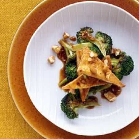 Tofu and Broccoli Stir Fry