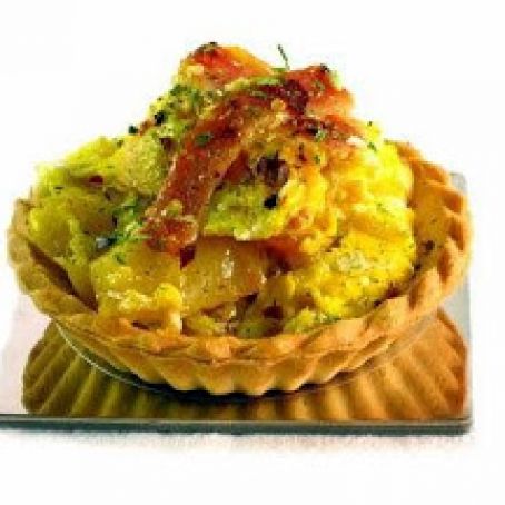 TARTALETITA DE HUEVO CON TOCINO Y PAPA