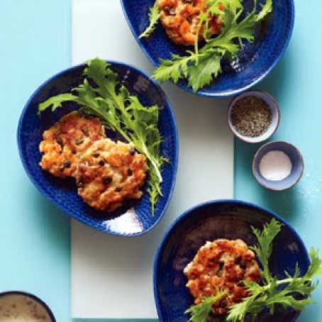 SALMON CAKES w/GREENS