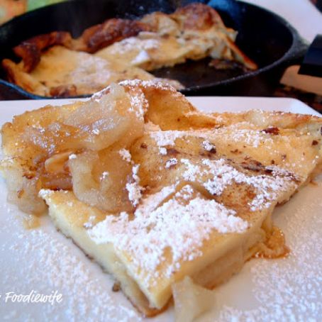 Apple Puff Up Pancake -  Dutch Baby 