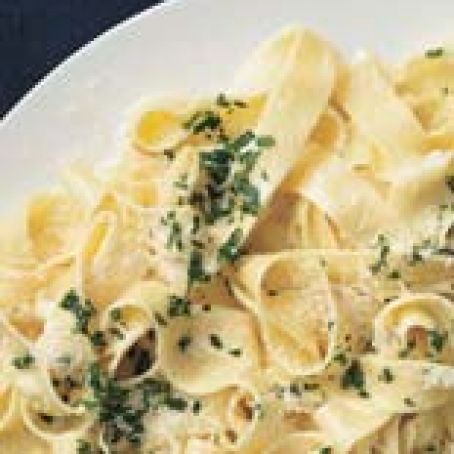 Fettuccine Alfredo