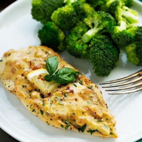 One Skillet Chicken with Lemon Garlic Cream Sauce