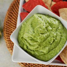 Tomatillo Guacamole