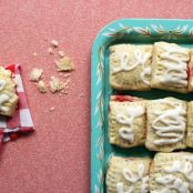 Mini Strawberry-Cream Cheese Breakfast Pastries