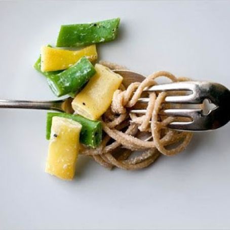 SPAGHETTI w/ROMANO BEANS & GOAT CHEESE