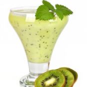 Green Tea Kiwi-Berry Smoothie | Skinny Ms.