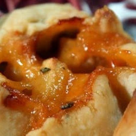 Mini Savoury Apple Tarts