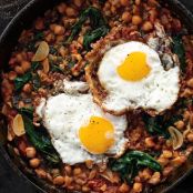 Spinach with Chickpeas and Fried Eggs