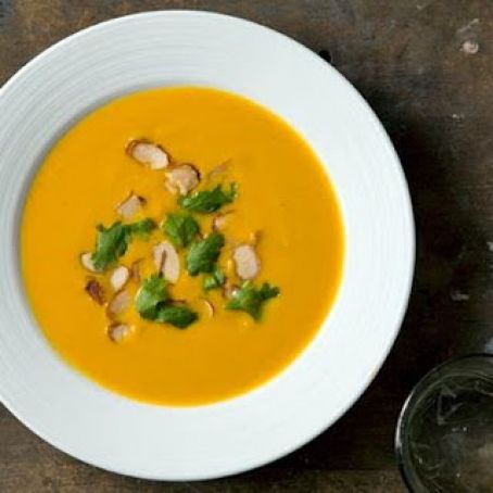 CURRIED CARROT & ALMOND SOUP
