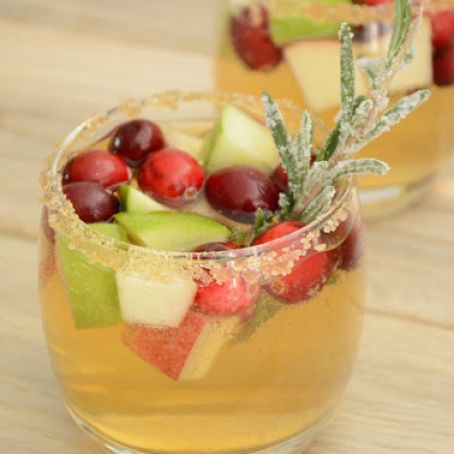 Apple Cider & Cranberry Sangria