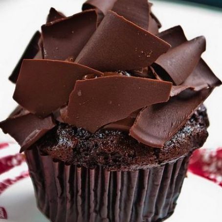 Chocolate Beanut Butter Cupcake from Starring Rolls Cafe in Hollywood Studios - Disney