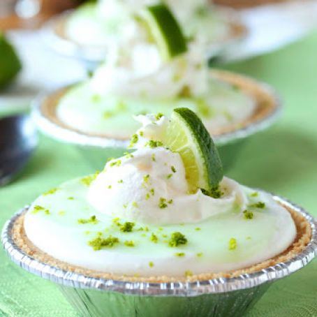 Mini no-bake Key lime pies