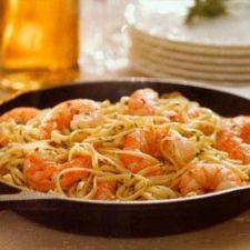 Skillet Shrimp Scampi with Linguine
