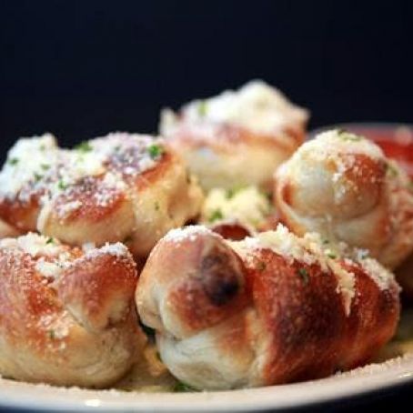 Emeril's Garlic Knots