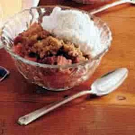 Rhubarb Strawberry Crunch