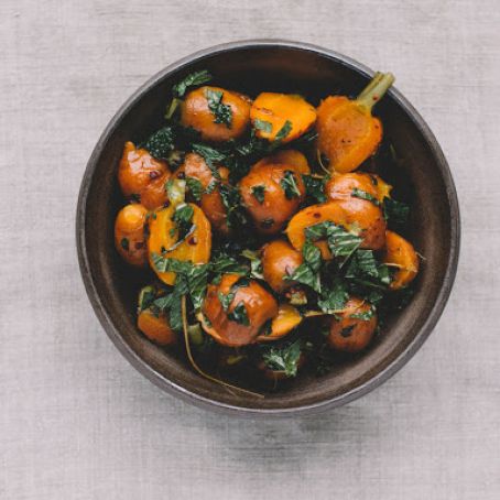 Moroccan Carrots with Aleppo Pepper and Mint Recipe | SAVEUR