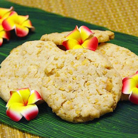 Cornflake-Macadamia Nut Cookies