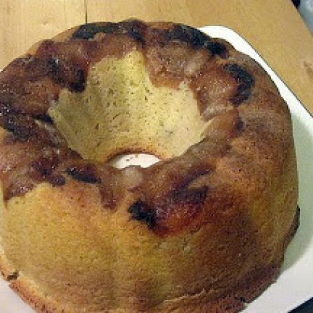 Buttery Apple Pound Cake