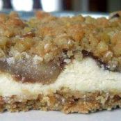 Apple Streusel Cheesecake Bars