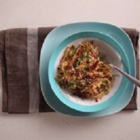 Spaghetti with Bacon, Eggs and Toasted Crumbs