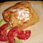 Huevos en Tostadas (Eggs in Toast)
